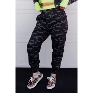 Celestial Bodiez NWOT Cargo Cult Jogger in 'Black Camo' Size Small